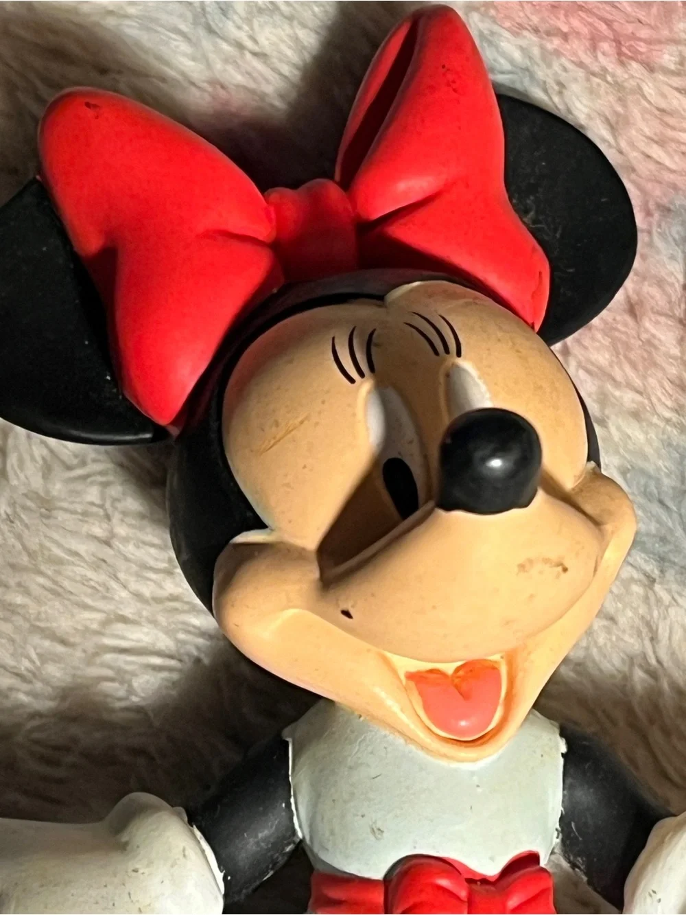Vintage Disney Minnie Mouse PVC Figure White Dress Red Bow Applause China